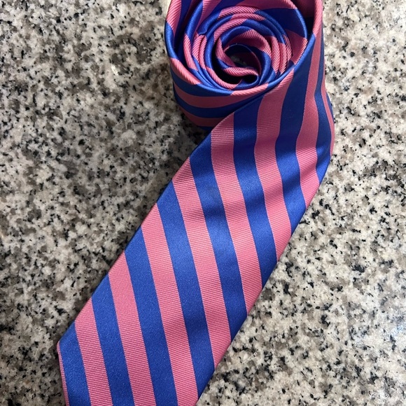 Izod -Lot of 2 ties - Picture 3 of 6